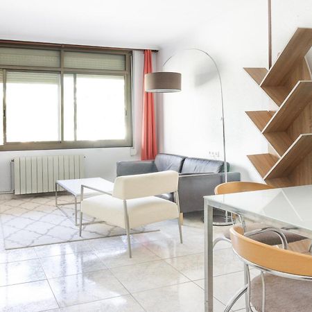 Charming Rooms In Shared Apartment Near Camp Nou برشلونة المظهر الخارجي الصورة