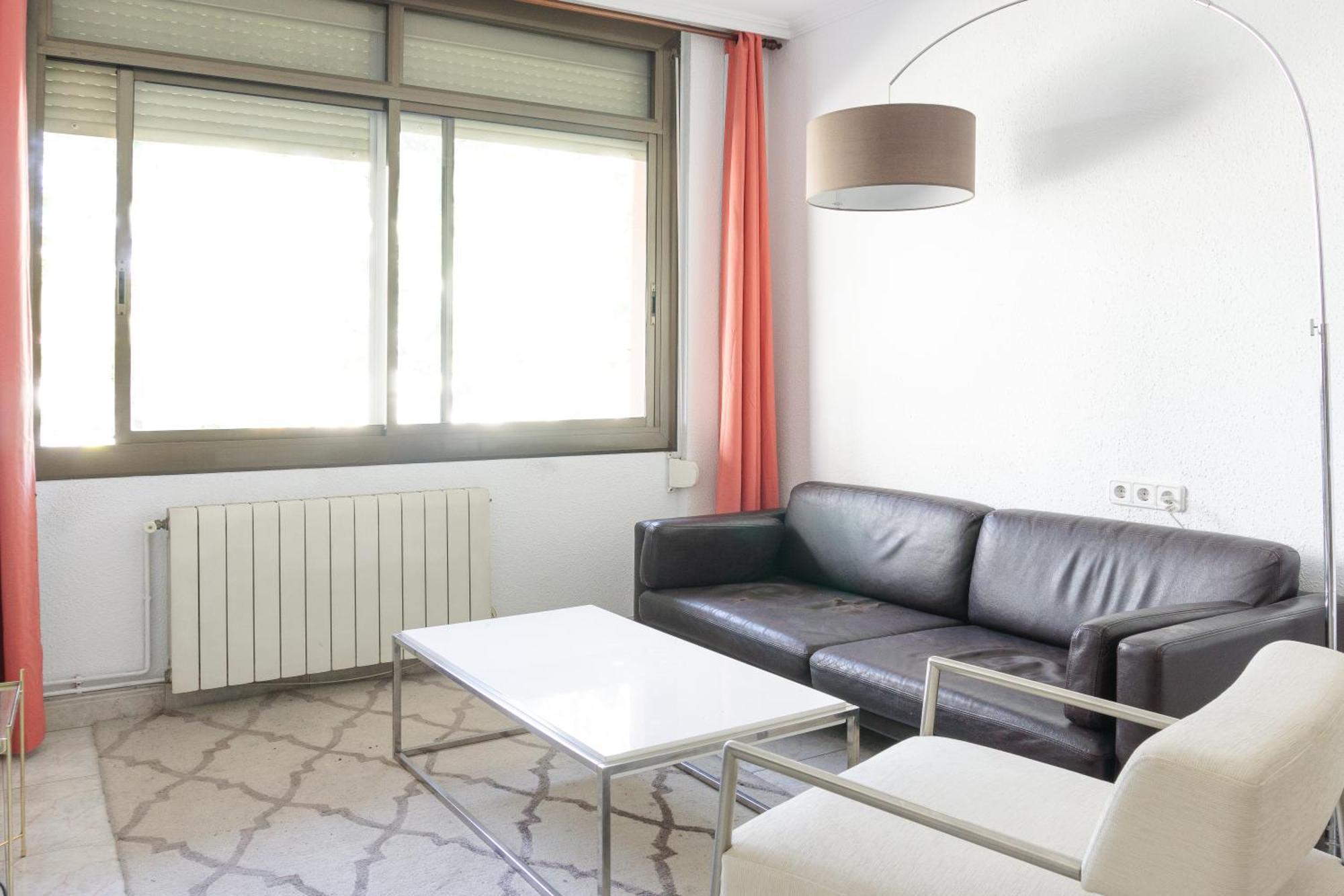 Charming Rooms In Shared Apartment Near Camp Nou برشلونة المظهر الخارجي الصورة