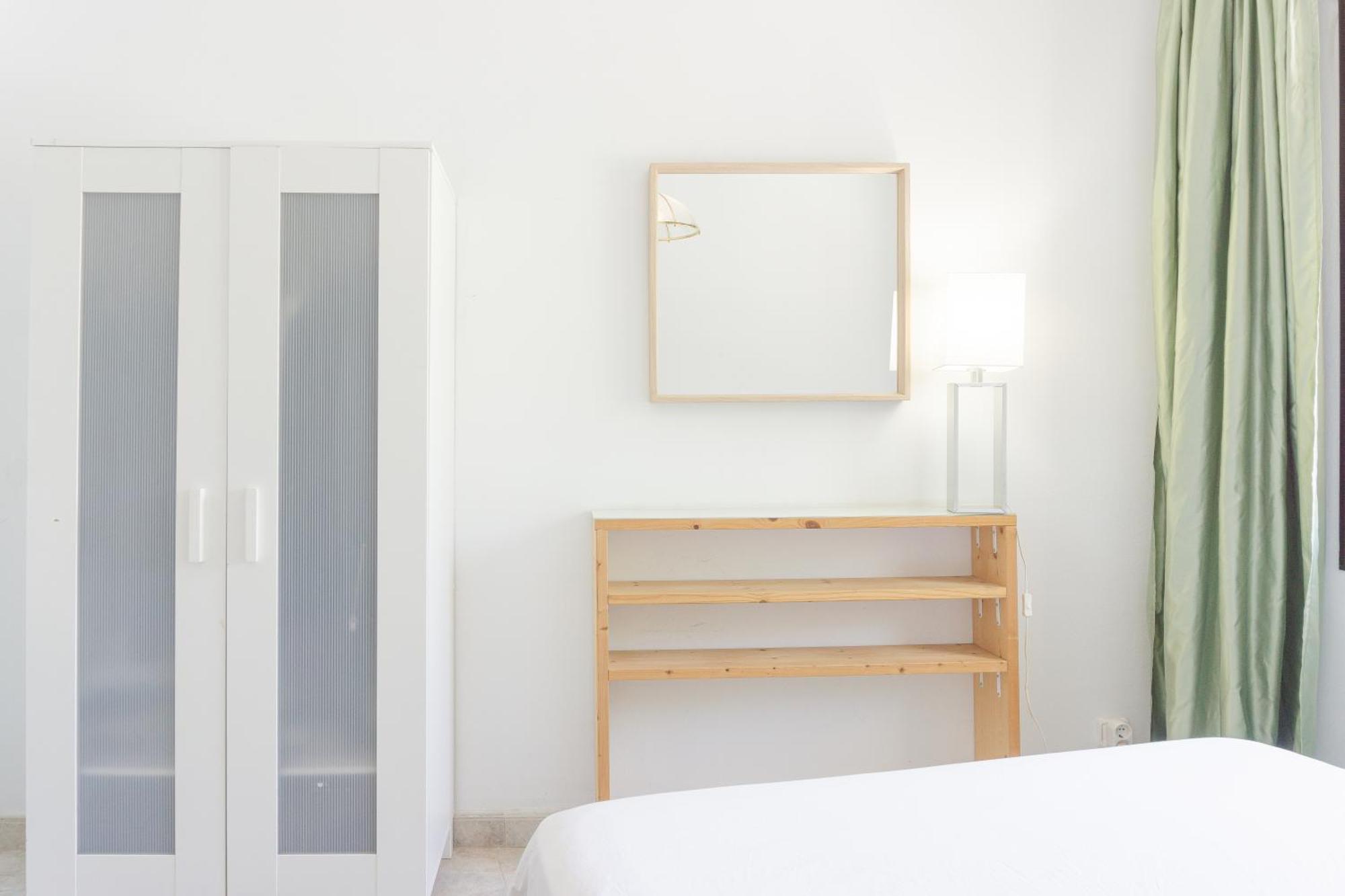 Charming Rooms In Shared Apartment Near Camp Nou برشلونة المظهر الخارجي الصورة